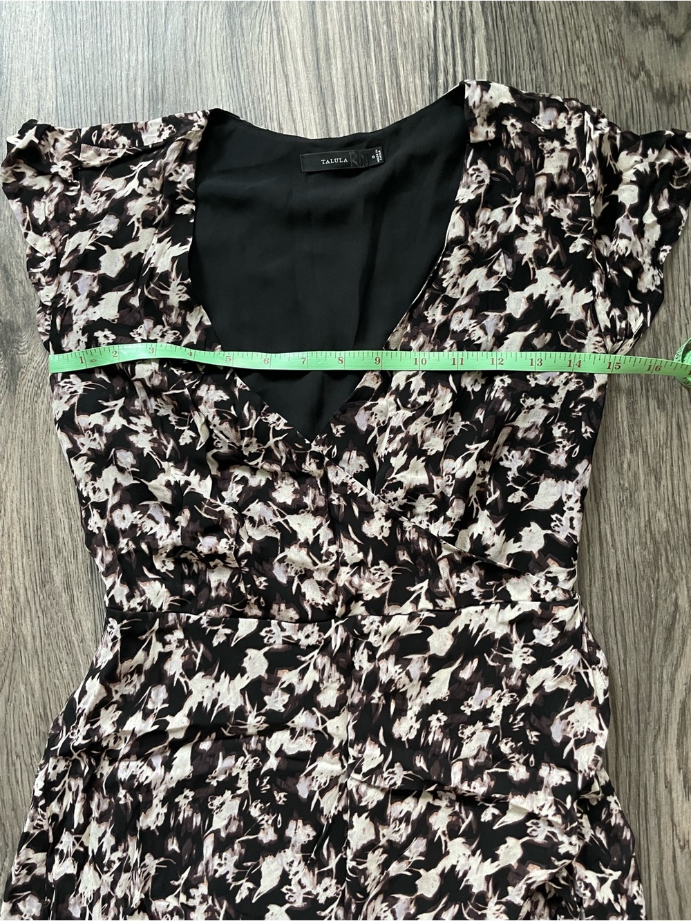 Talula Aritzia Moxon Floral Dress Size 0 - Picture 4 of 7